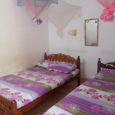 Kunam Beach Rest Inn Batticaloa Bagian luar foto