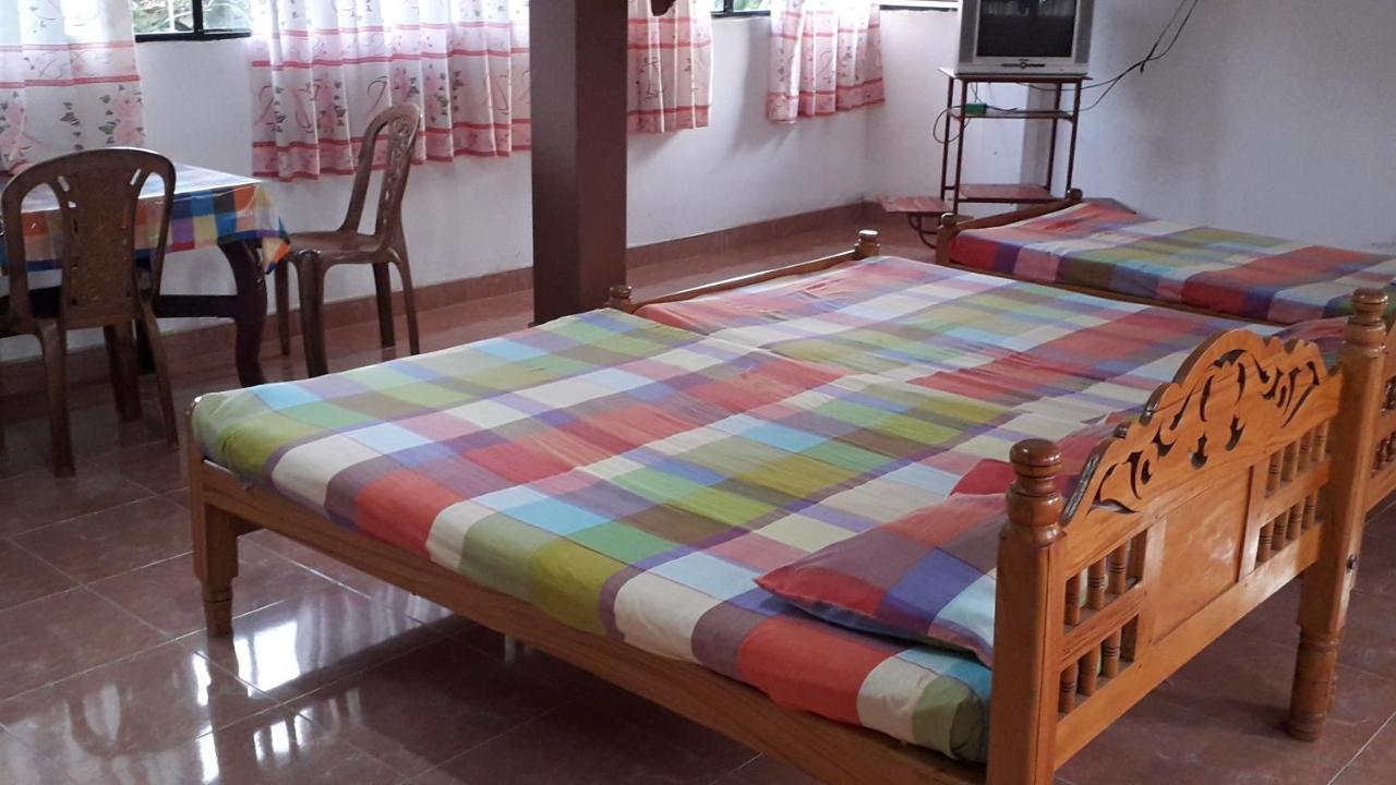 Kunam Beach Rest Inn Batticaloa Bagian luar foto