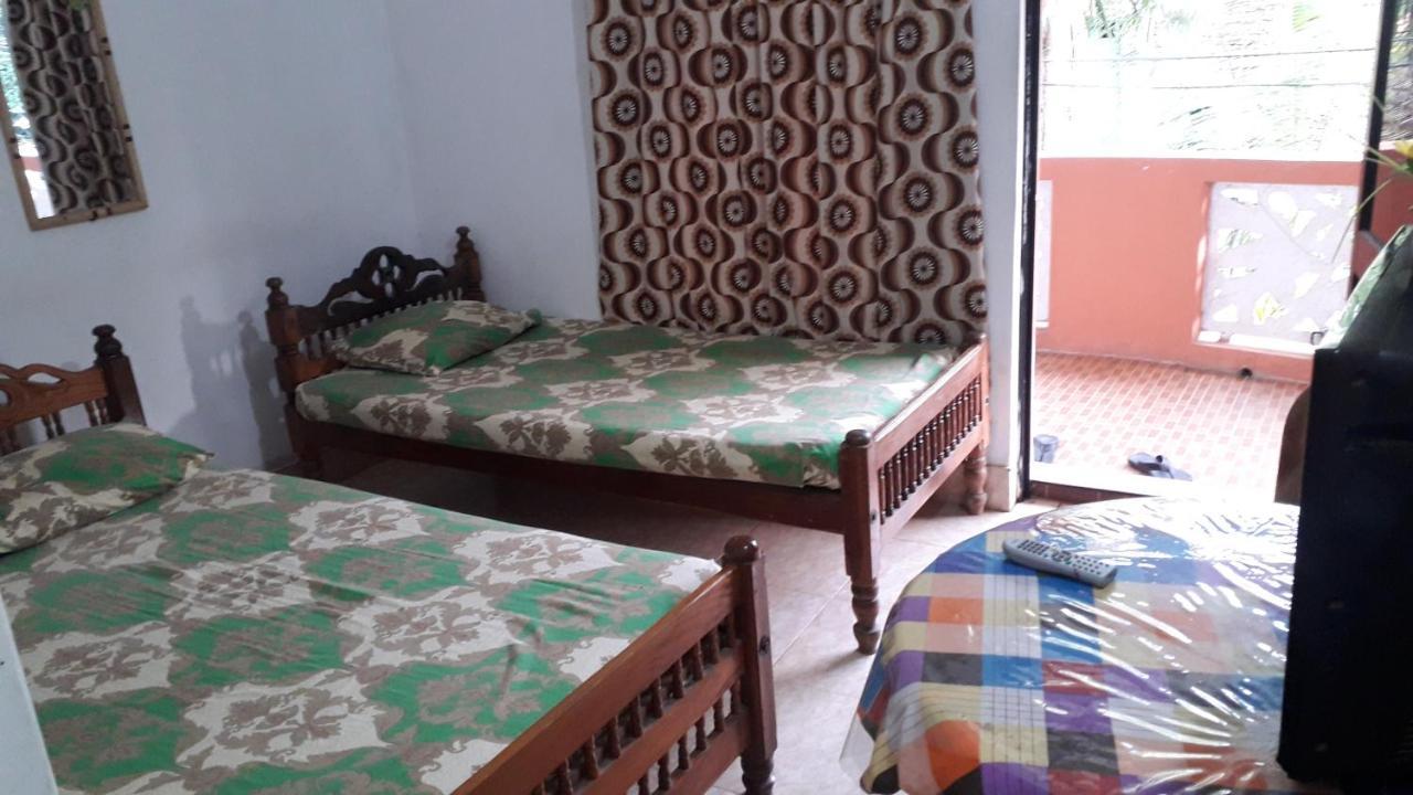 Kunam Beach Rest Inn Batticaloa Bagian luar foto