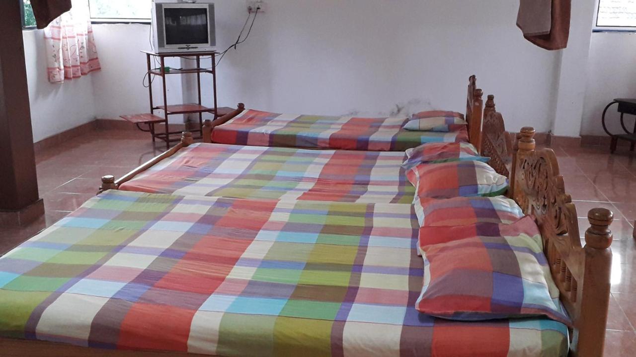 Kunam Beach Rest Inn Batticaloa Bagian luar foto