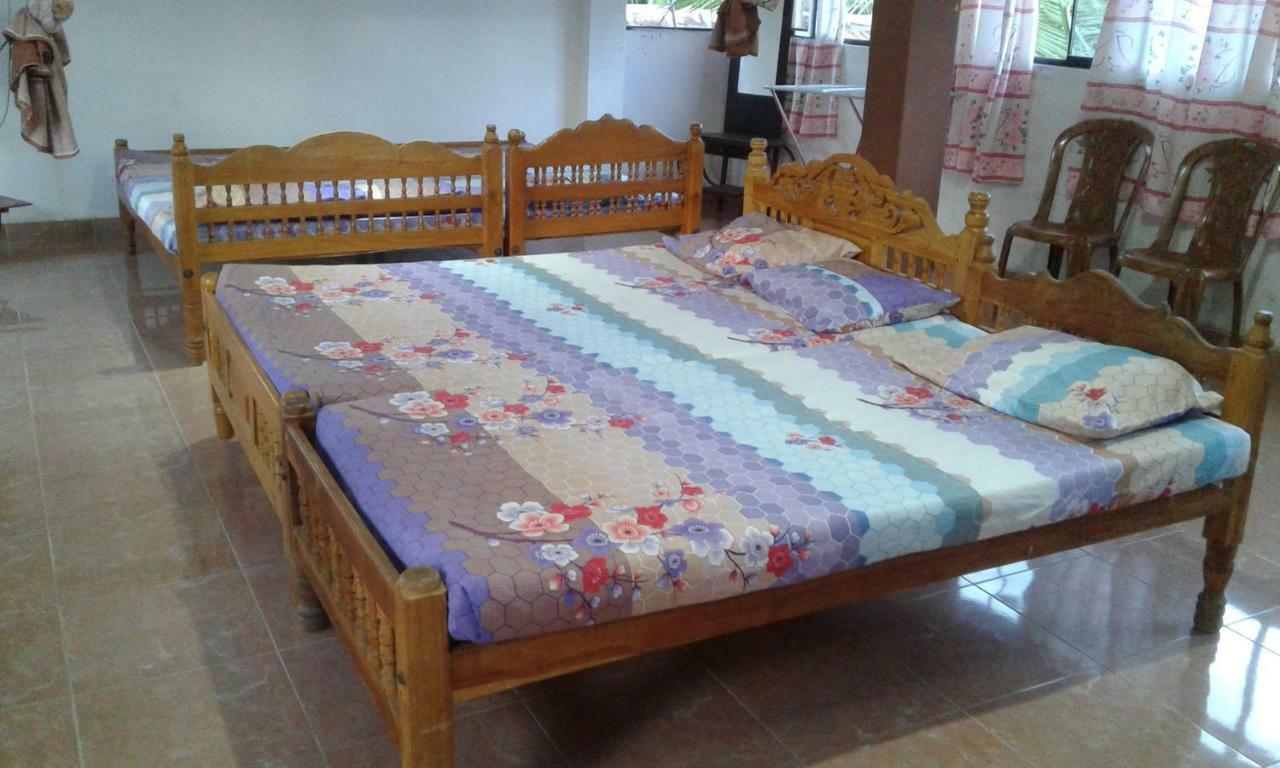 Kunam Beach Rest Inn Batticaloa Ruang foto